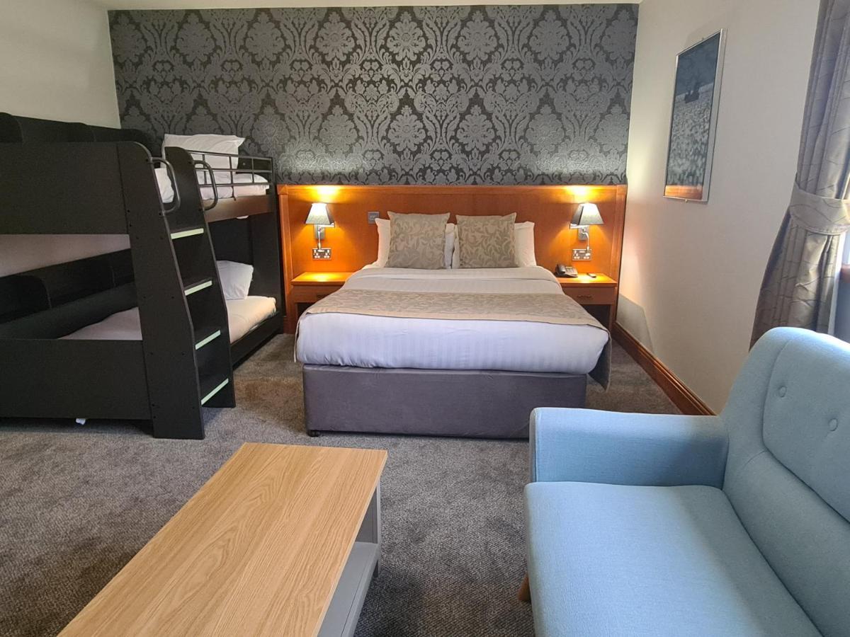 Leitrim Marina Hotel Carrick on Shannon Extérieur photo